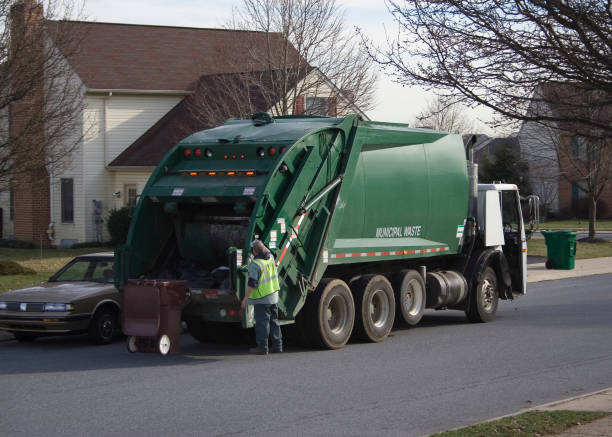 Best Yard Waste Removal in Cloverdale, VA